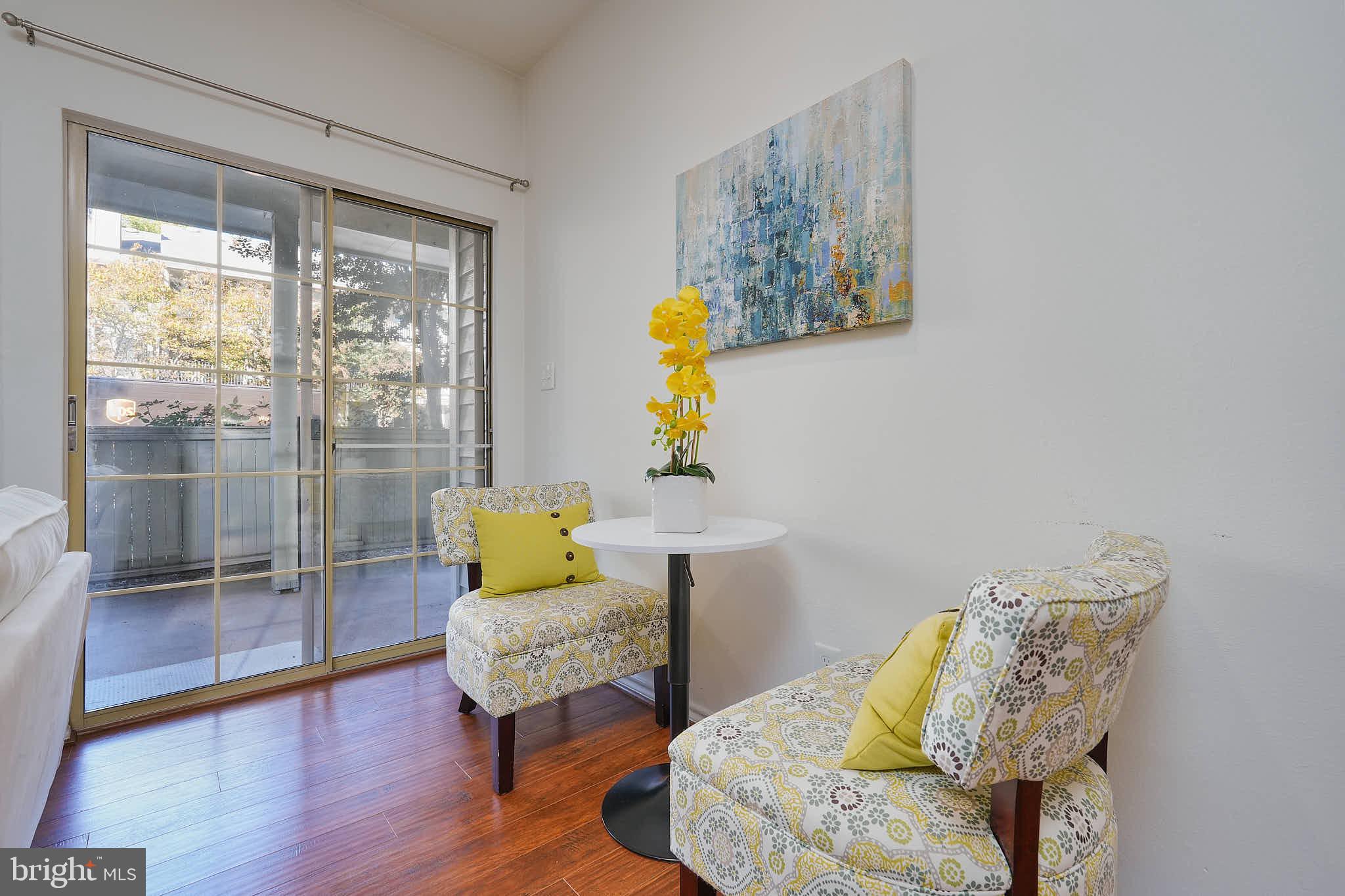 PENDERBROOK SQUARE CONDOMINIUMS - Residential