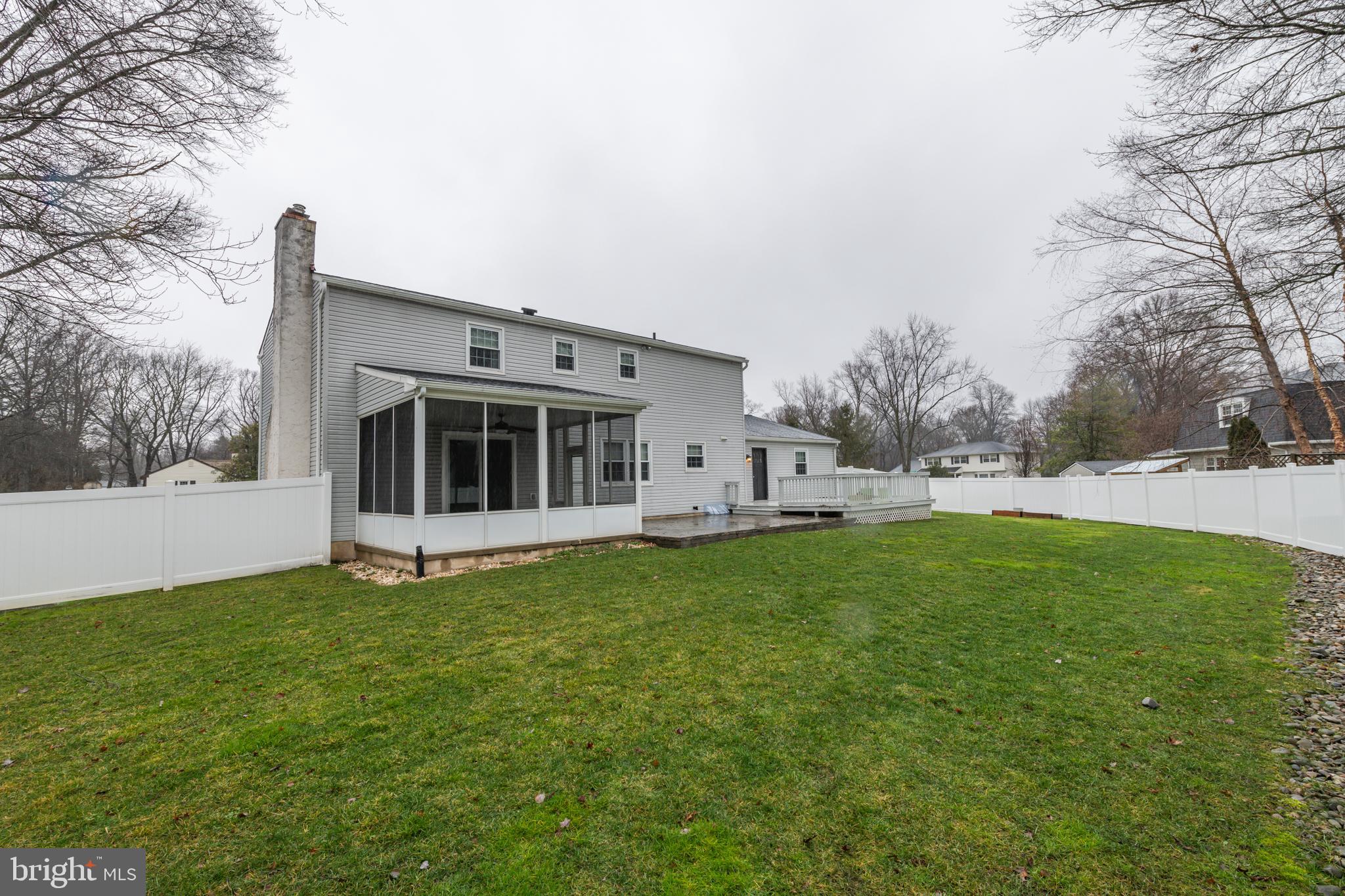 QUEENS GRANT - Residential