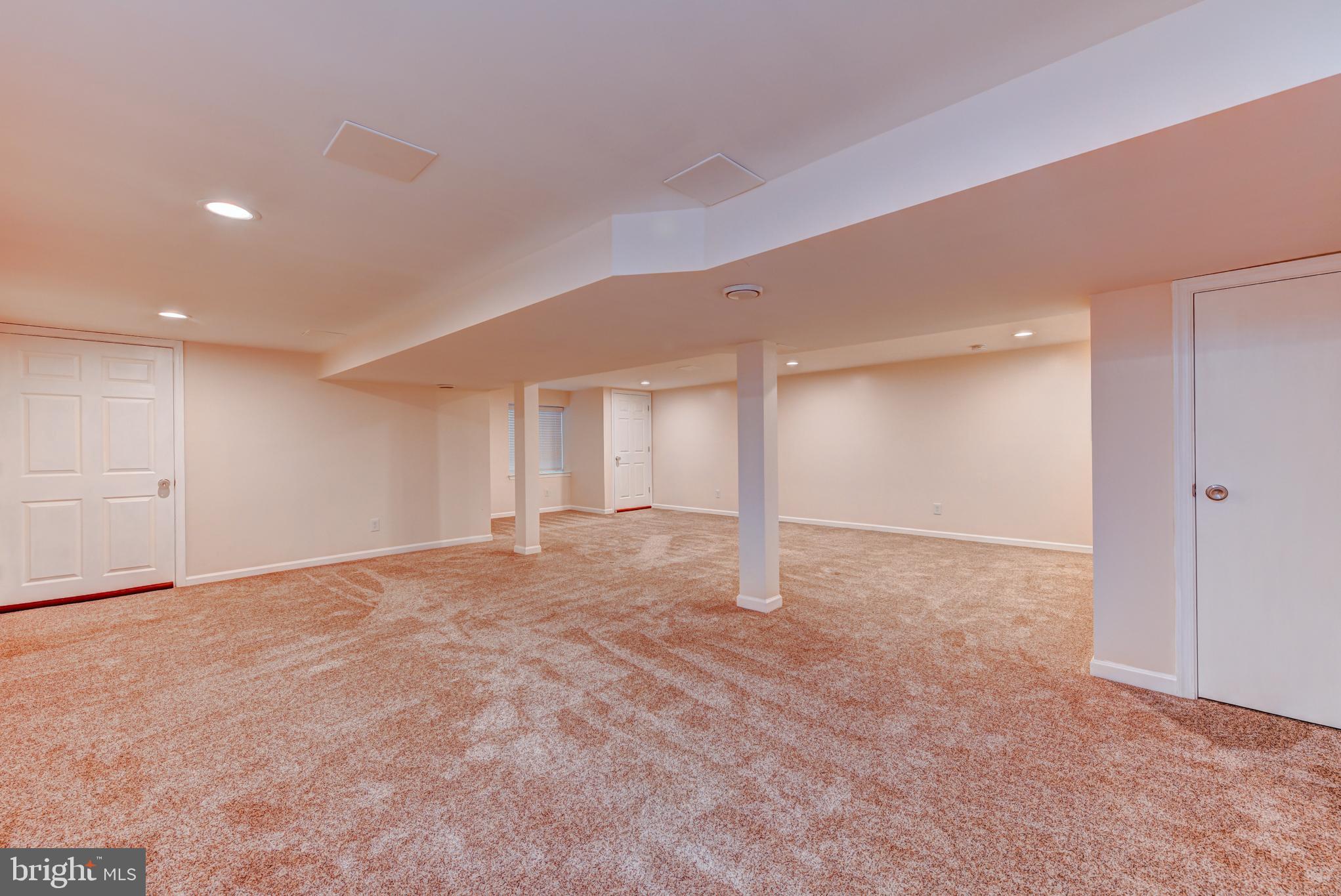 QUEENS GRANT - Residential