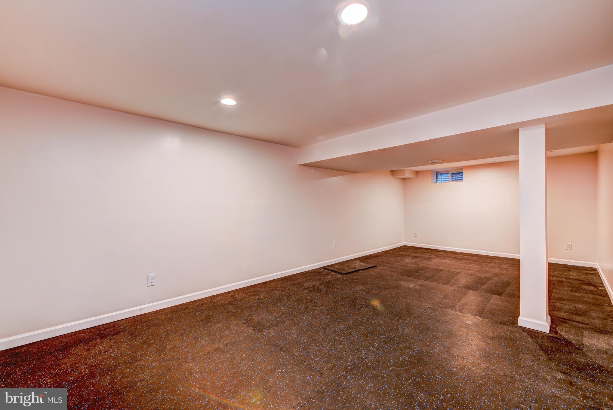 QUEENS GRANT - Residential