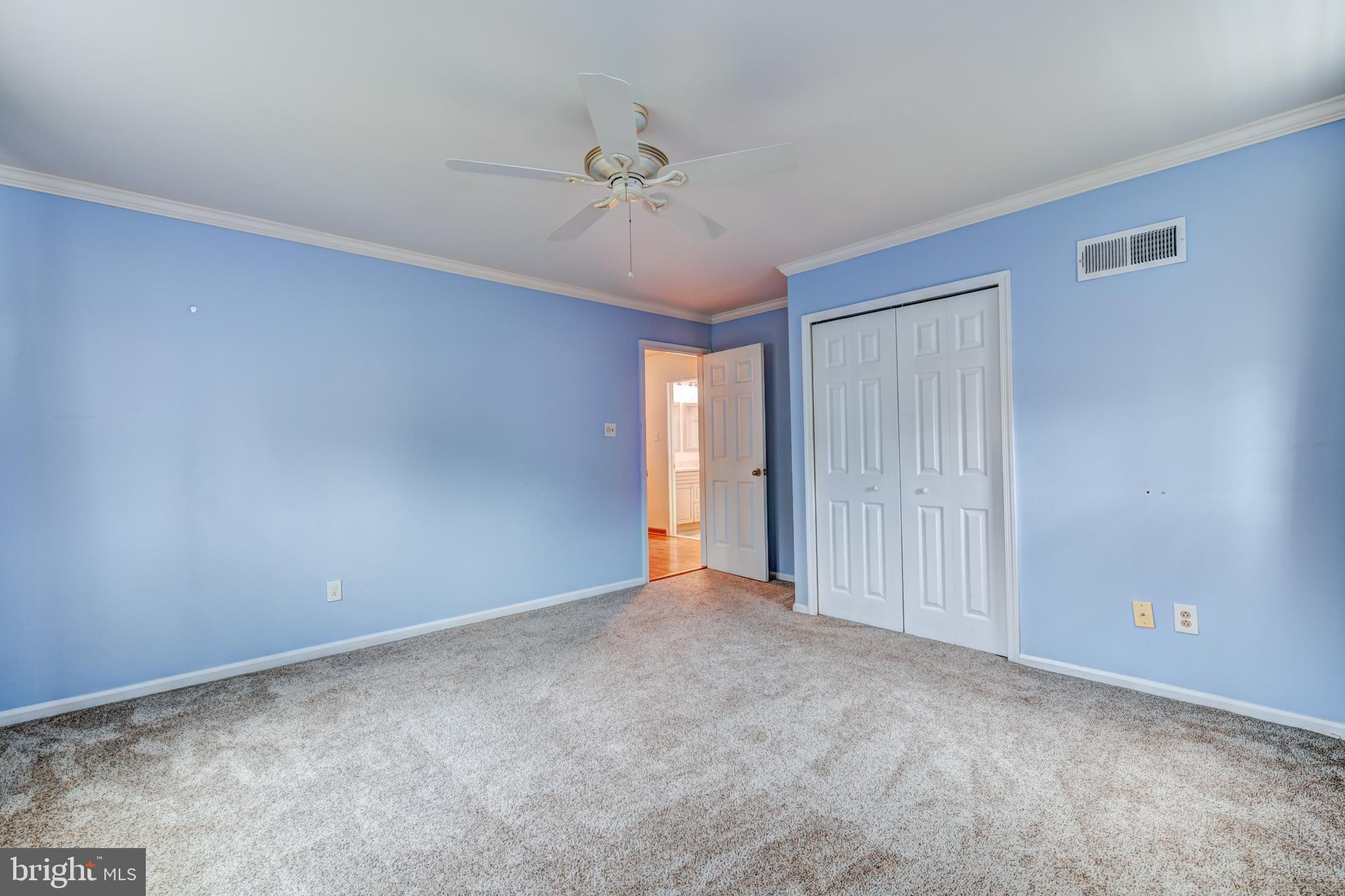 QUEENS GRANT - Residential