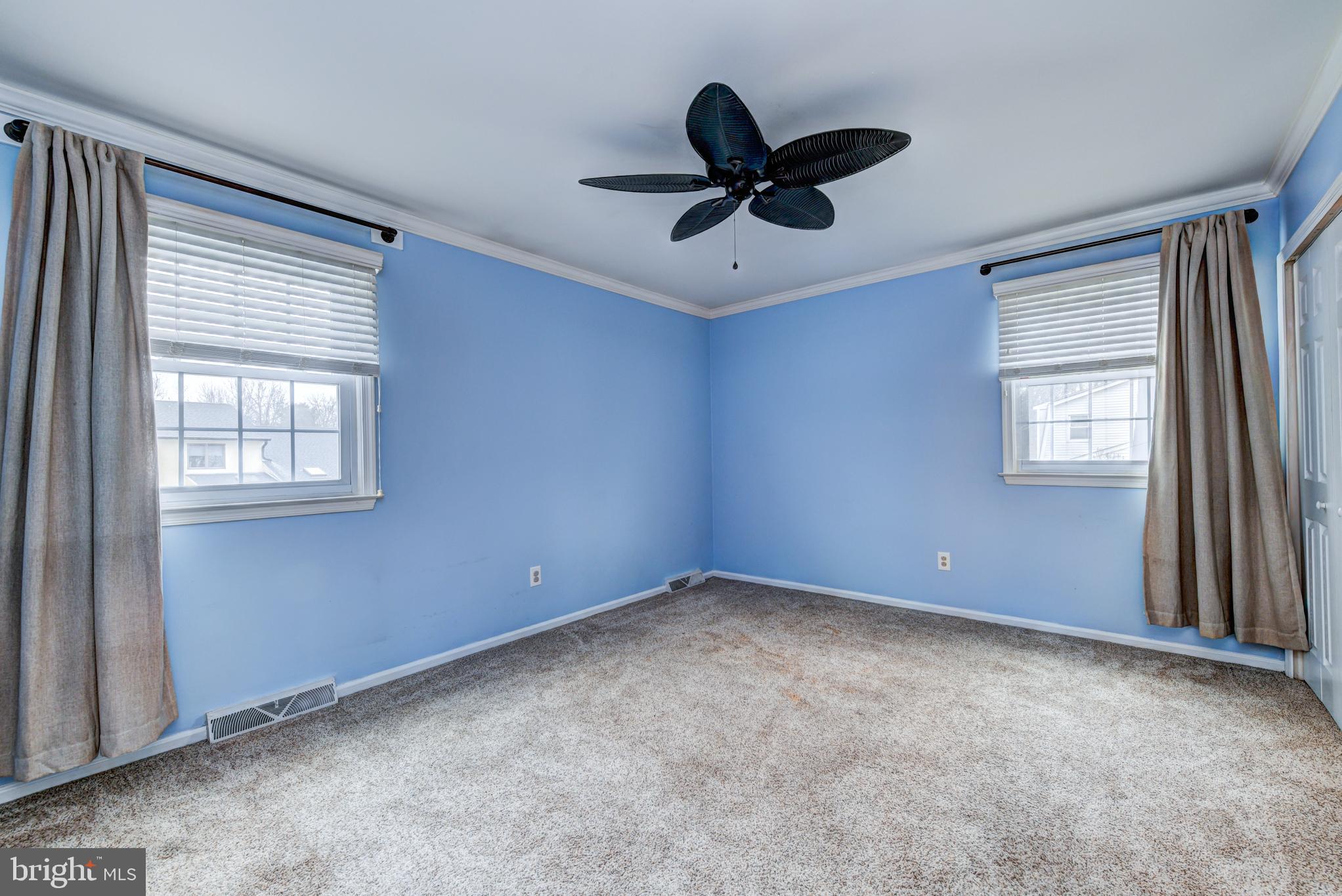 QUEENS GRANT - Residential