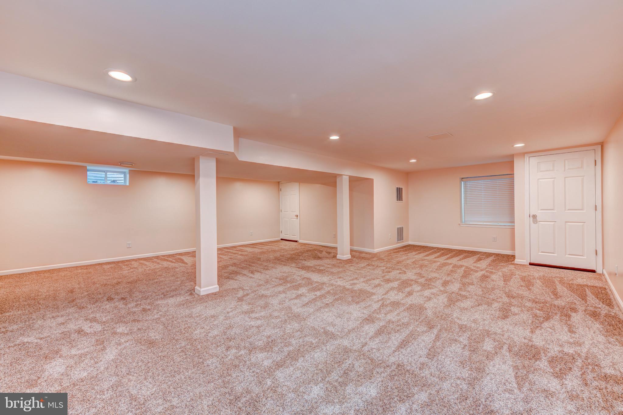 QUEENS GRANT - Residential