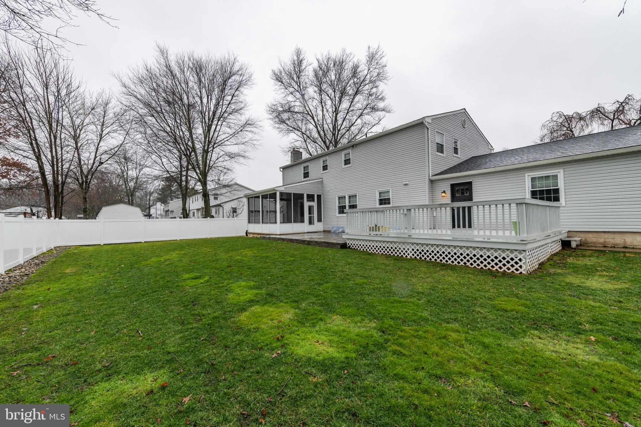 QUEENS GRANT - Residential