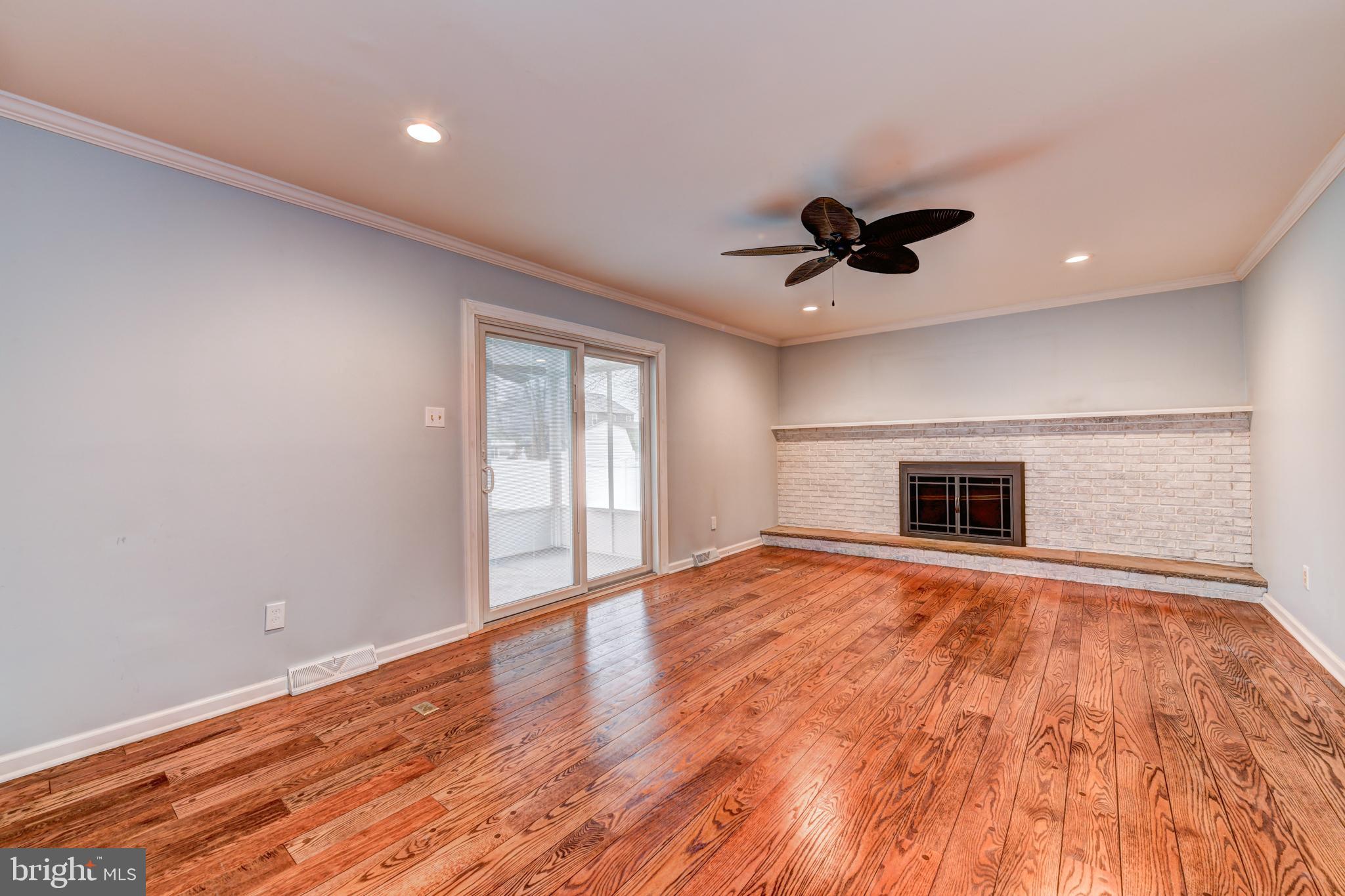 QUEENS GRANT - Residential