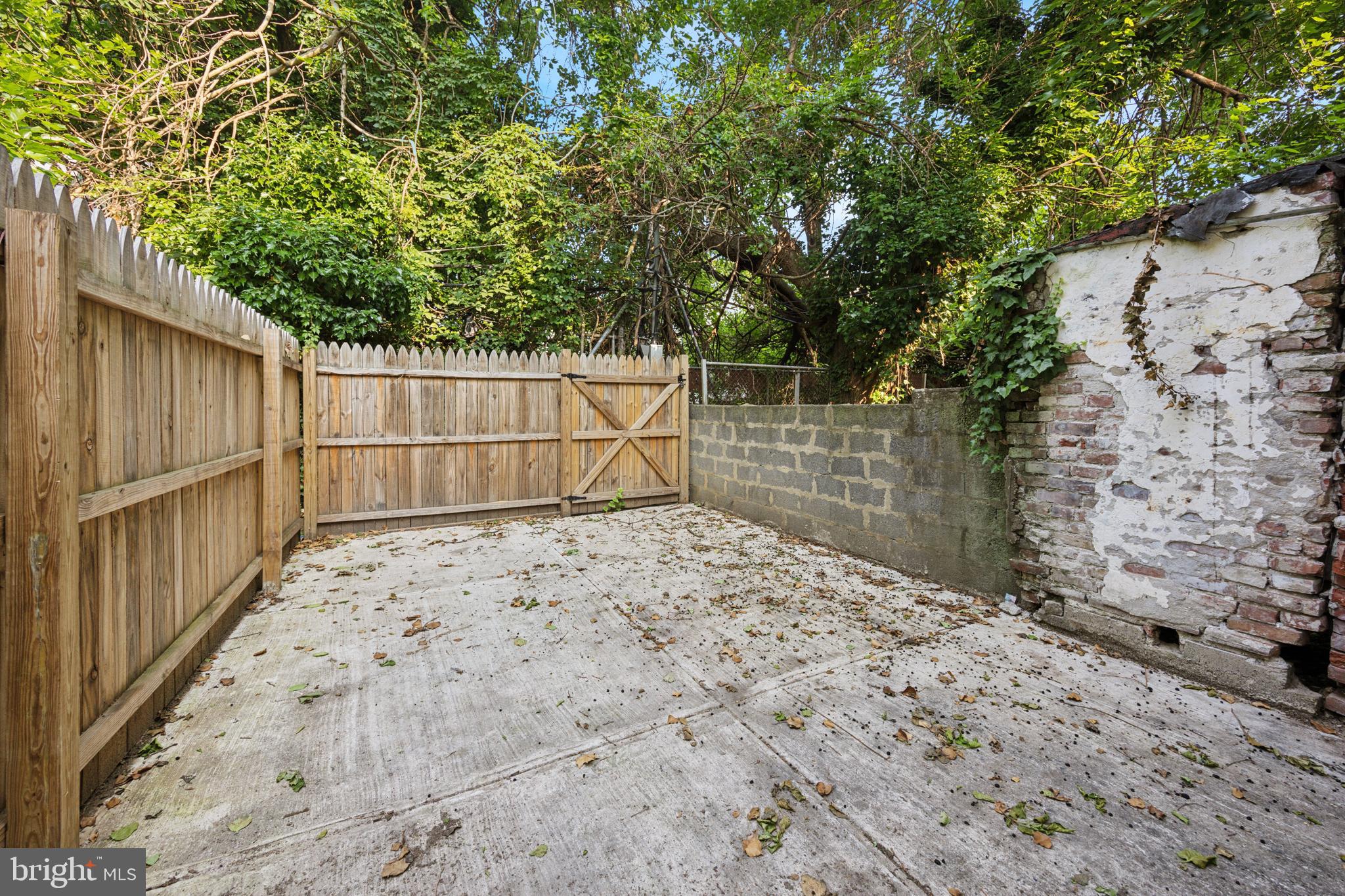 TEMPLE UNIVERSITY - Residential