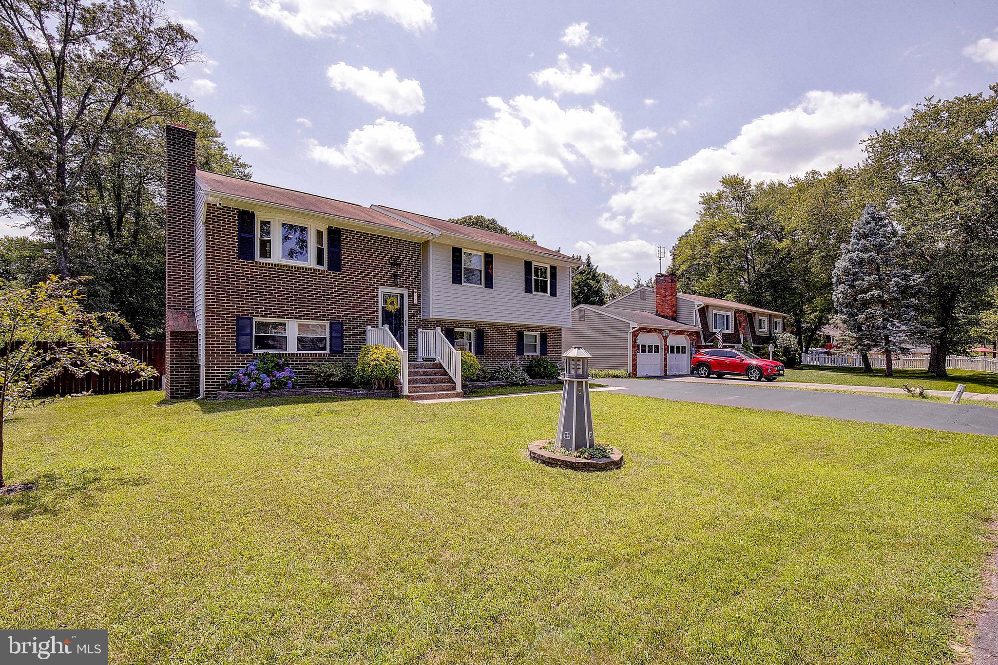 909 BEECH TREE ROAD