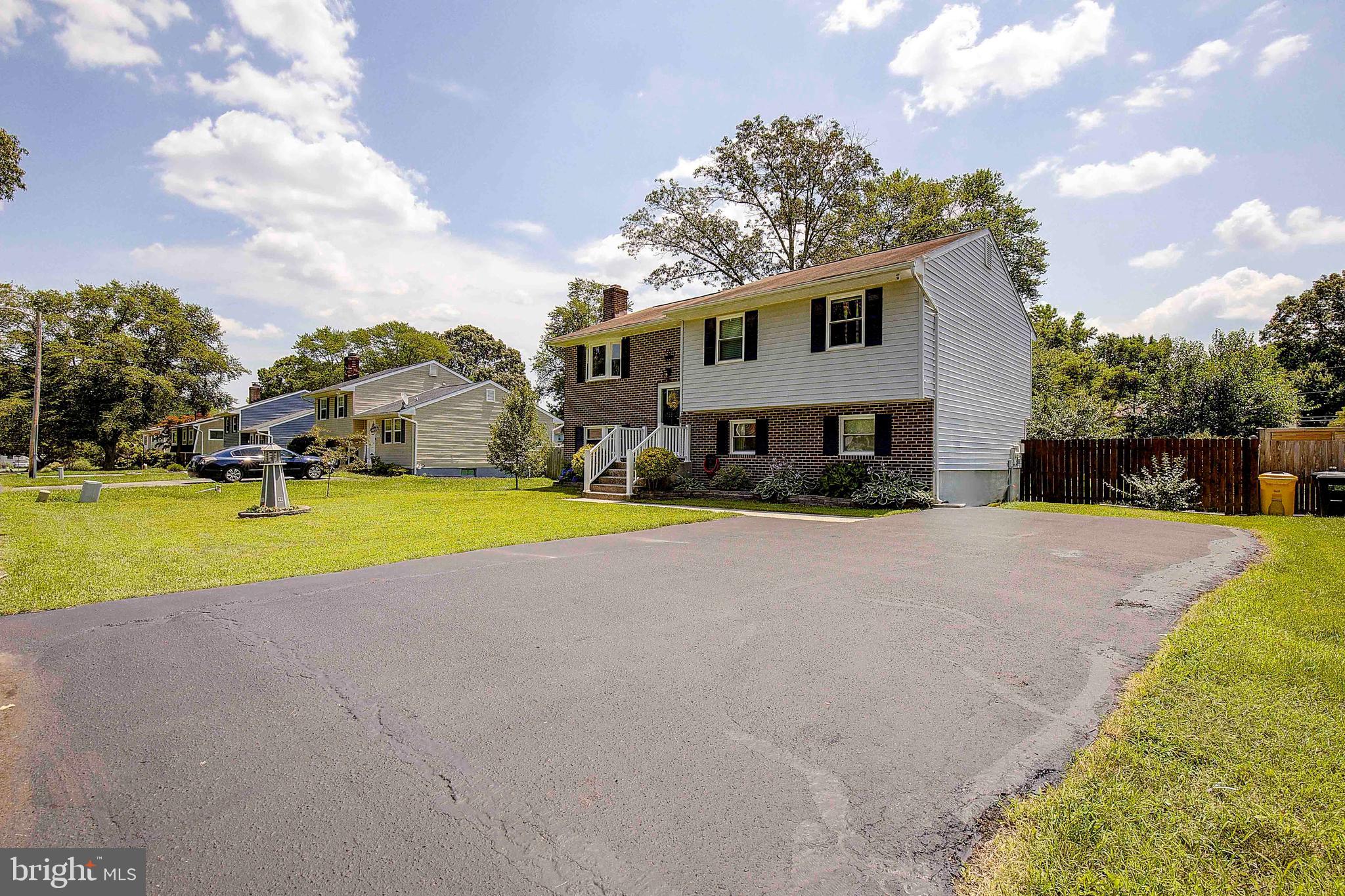 909 BEECH TREE ROAD