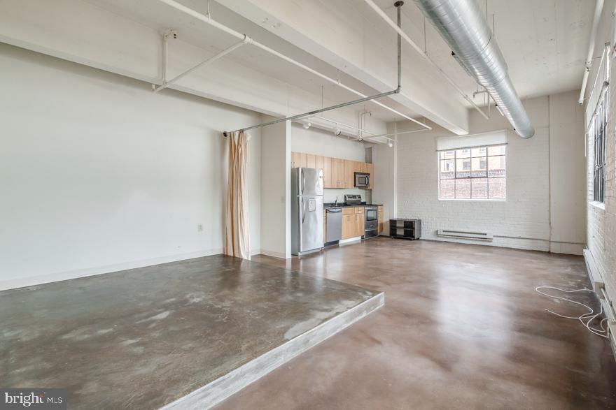 WASHINGTON SQ WEST - Residential Lease