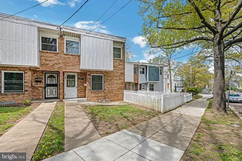 2507 Naylor Road SE, Washington, DC MLS: DCDC2195184