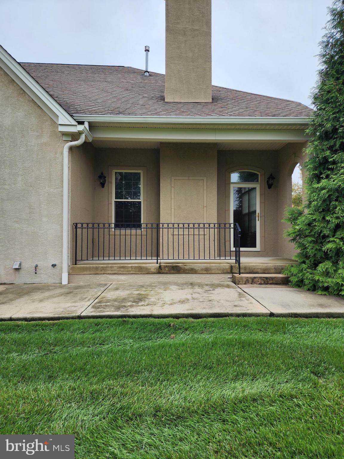 WALNUT HILL - Residential Lease