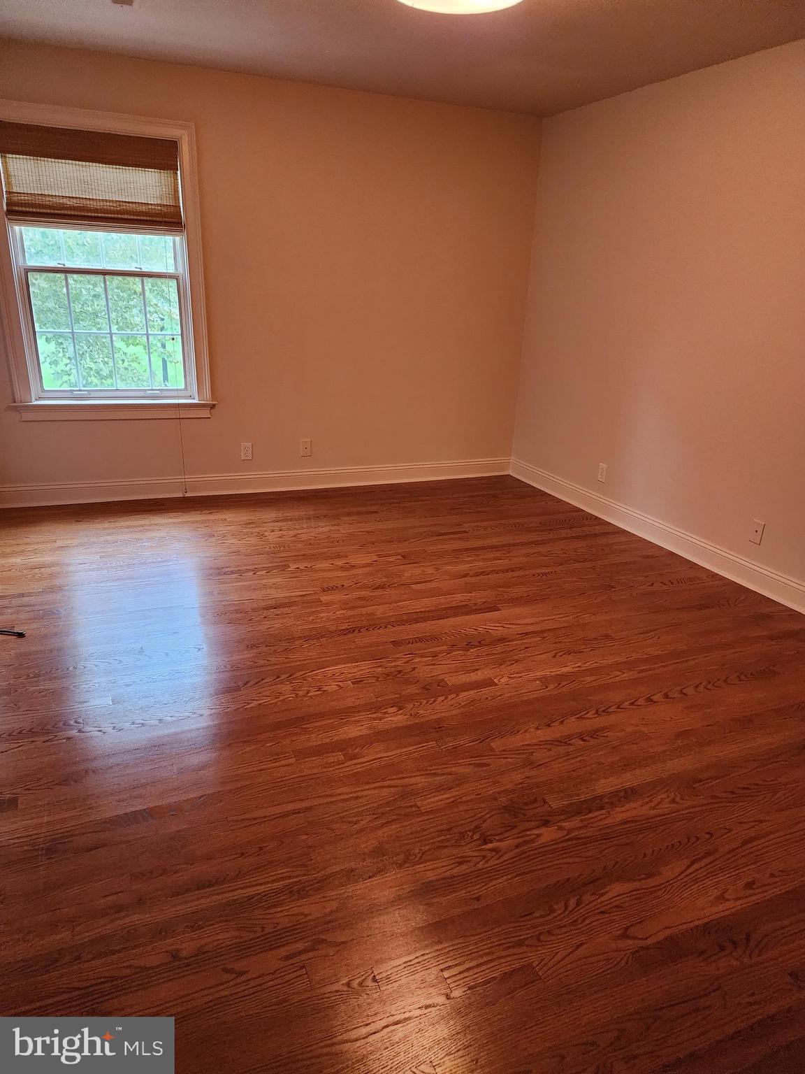 WALNUT HILL - Residential Lease