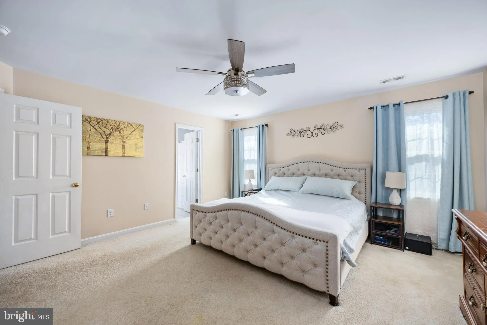 Fredericksburg, Virginia 22407, United States, 4 Bedrooms Bedrooms, ,3 BathroomsBathrooms,Residential,Contingent,63