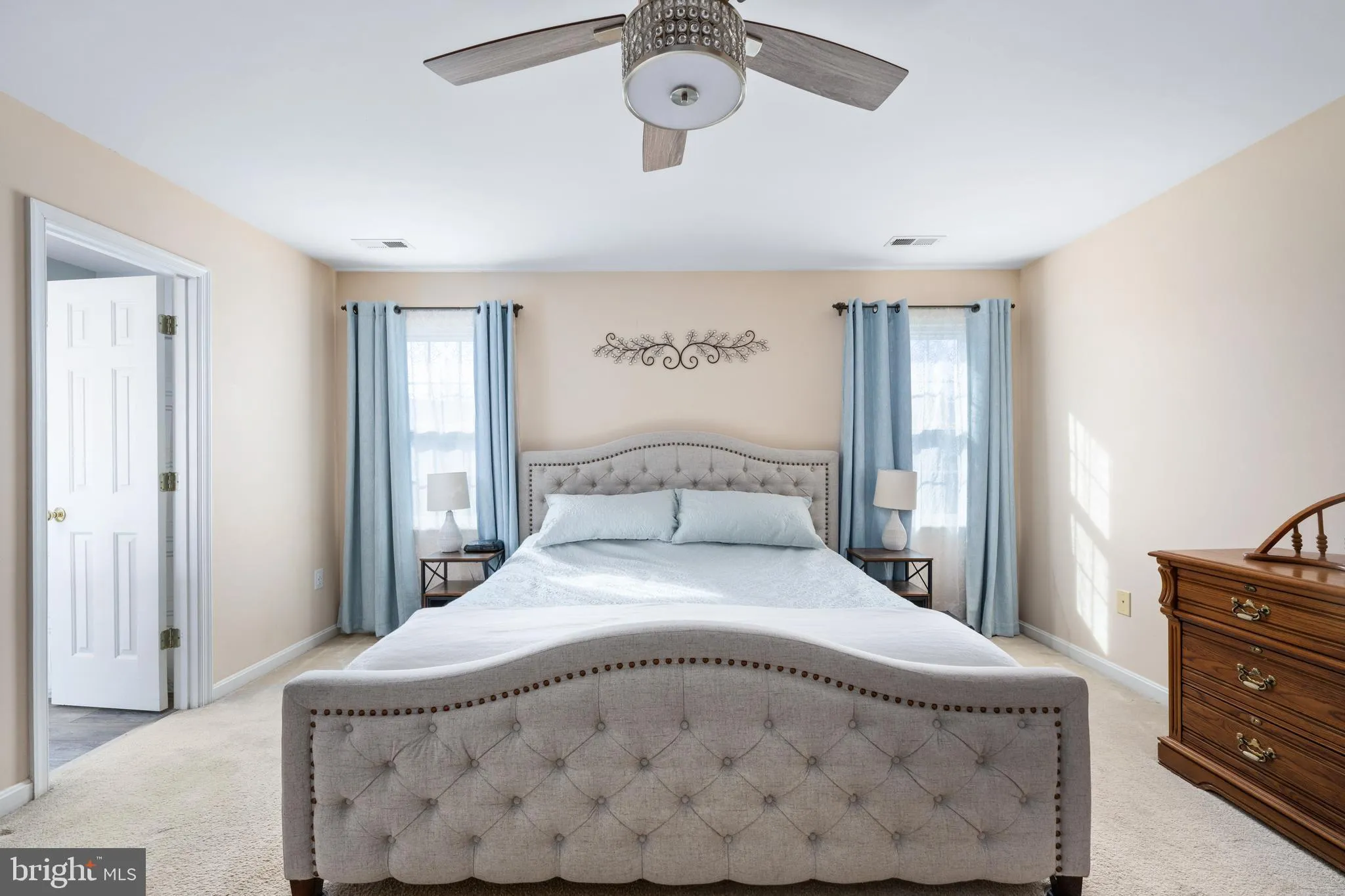 Fredericksburg, Virginia 22407, United States, 4 Bedrooms Bedrooms, ,3 BathroomsBathrooms,Residential,Contingent,63