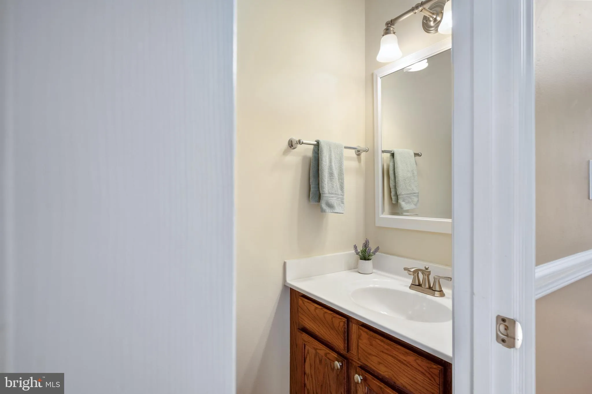 Fredericksburg, Virginia 22407, United States, 4 Bedrooms Bedrooms, ,3 BathroomsBathrooms,Residential,Contingent,63