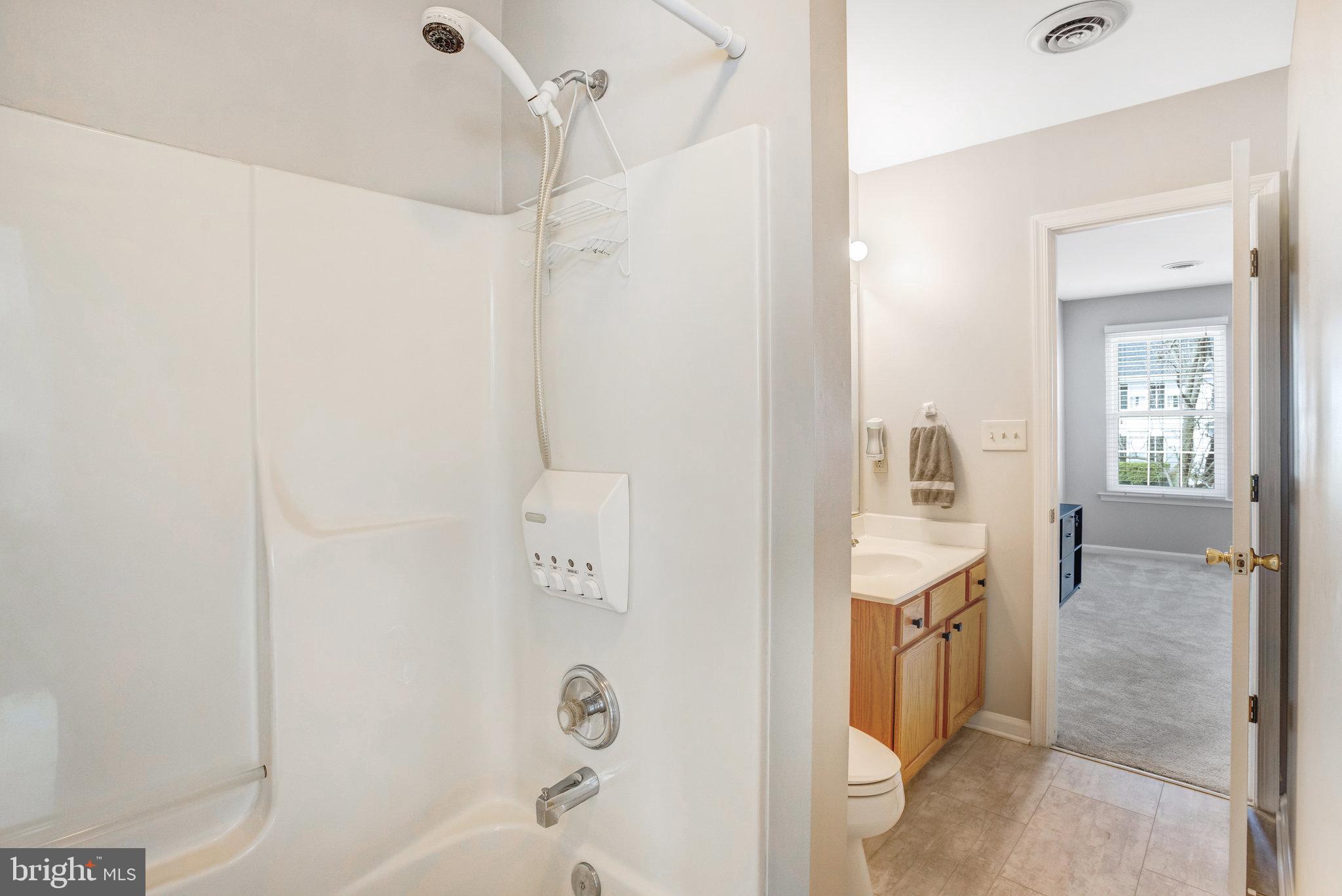 LEE'S HILL - Residential