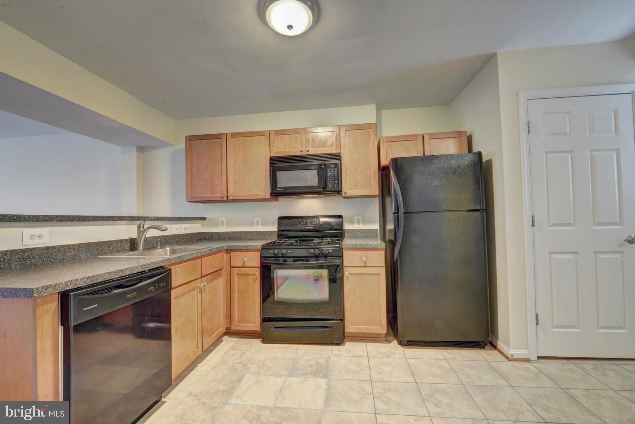 PARKSIDE AT ALEXANDRIA - Residential