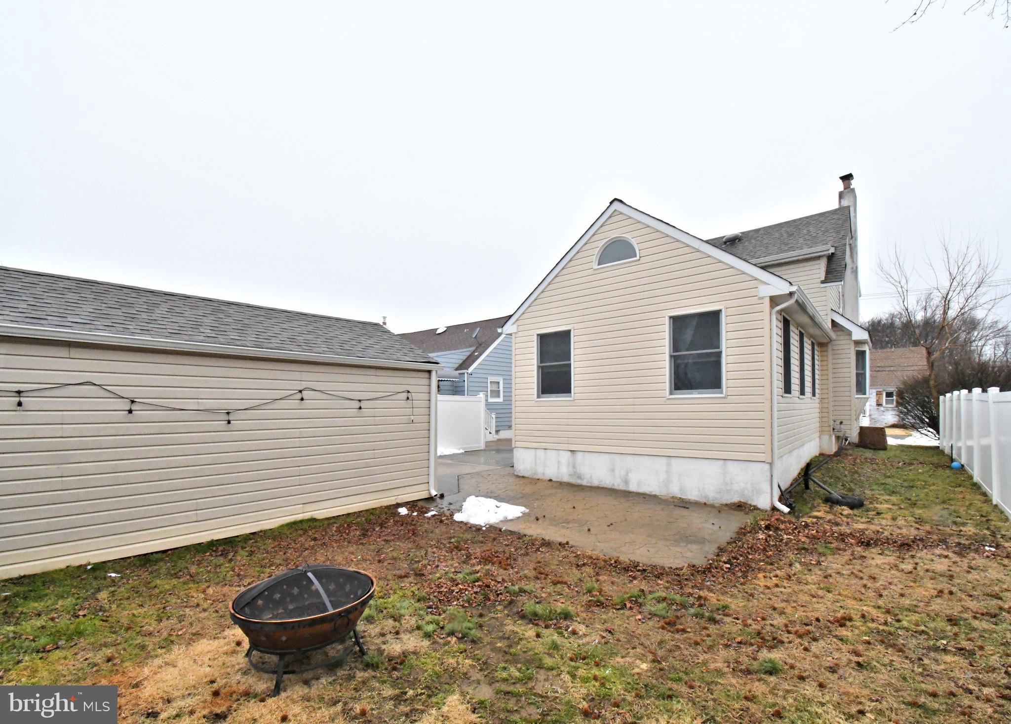 EDDINGTON GDNS - Residential