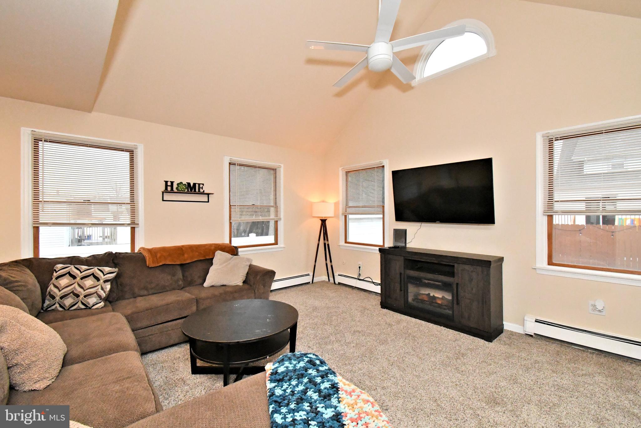 EDDINGTON GDNS - Residential