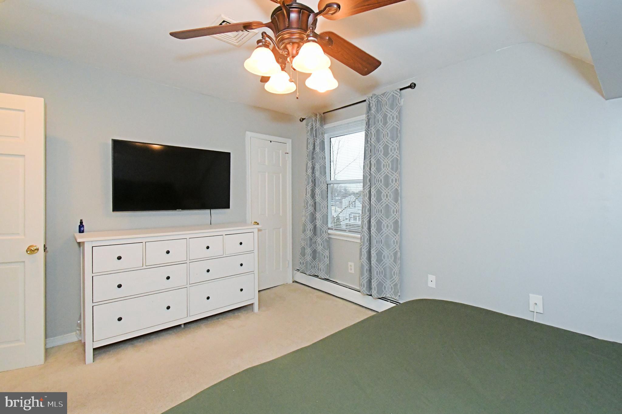 EDDINGTON GDNS - Residential