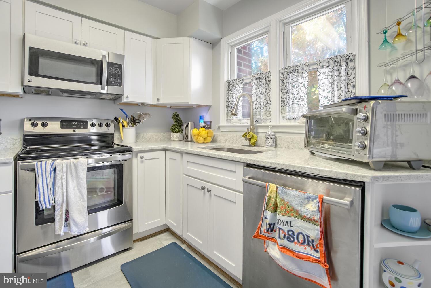 THE COVE - Residential