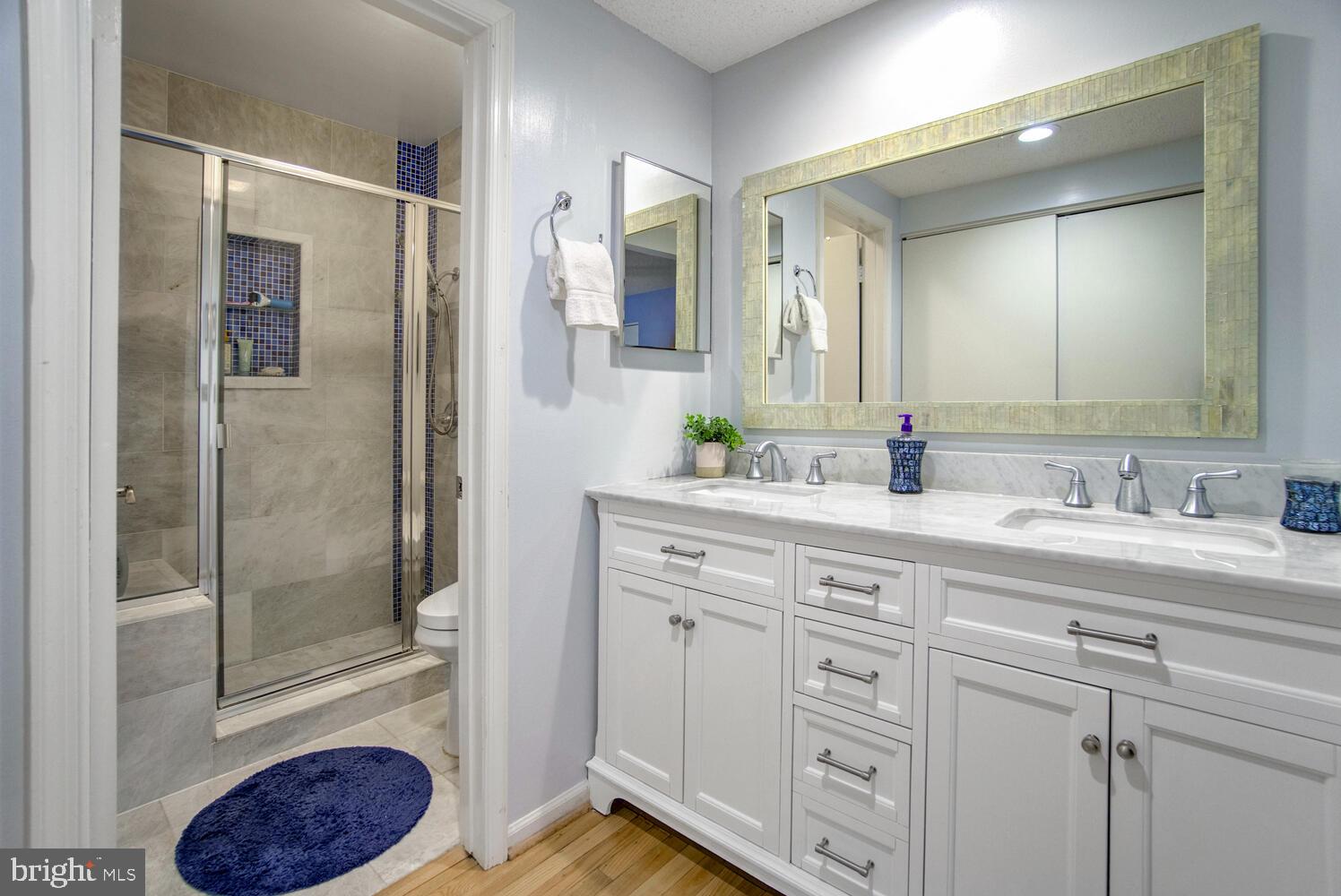 THE COVE - Residential