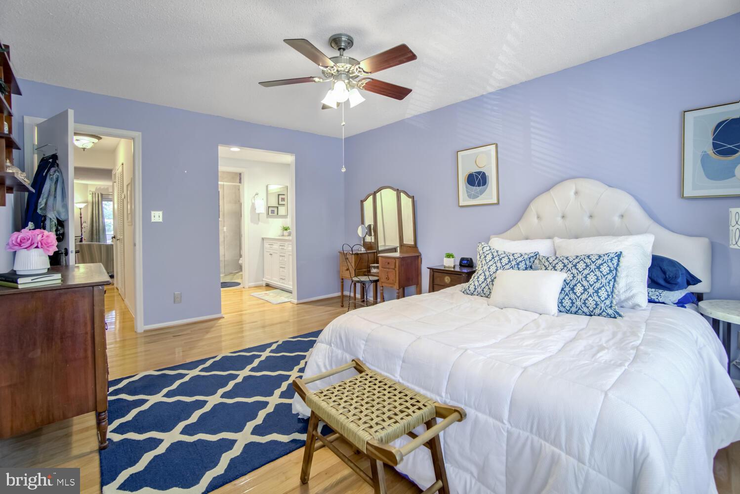 THE COVE - Residential