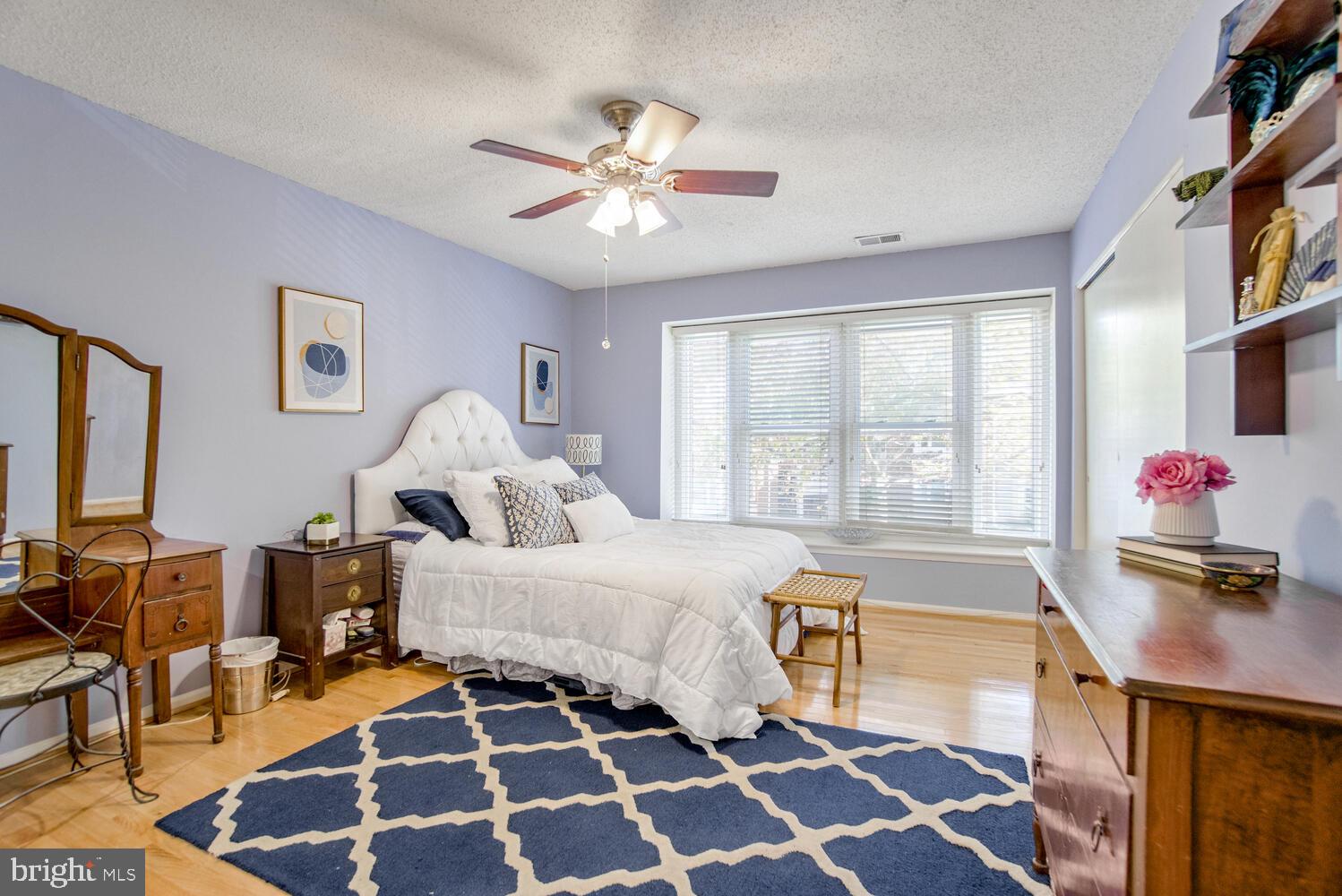 THE COVE - Residential