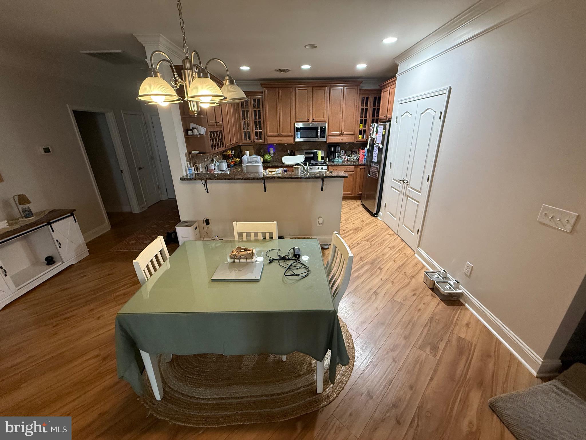 12001 OLD VINE BOULEVARD 305