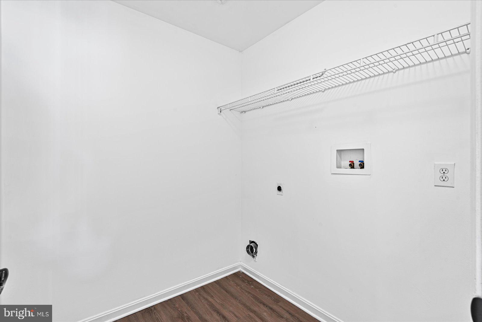 SALEM FIELDS - Residential