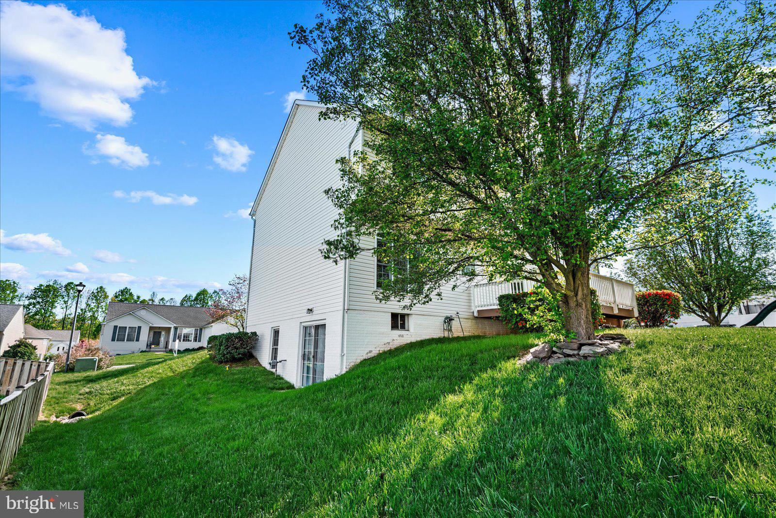 SALEM FIELDS - Residential