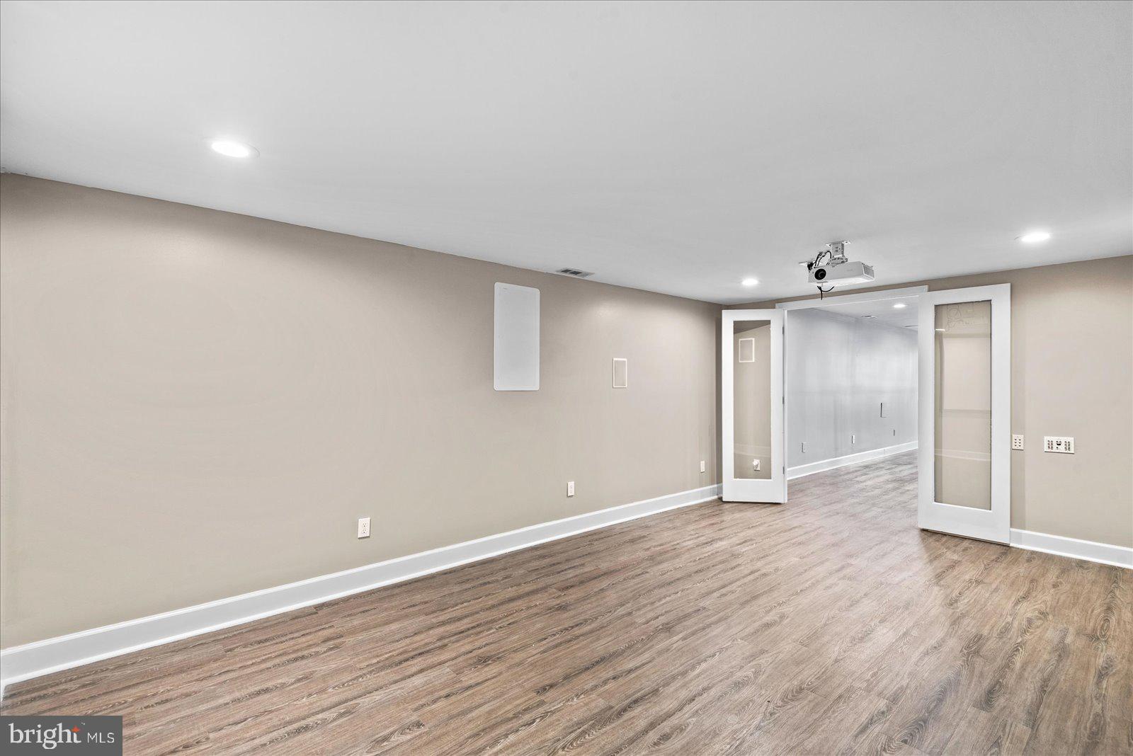 SALEM FIELDS - Residential