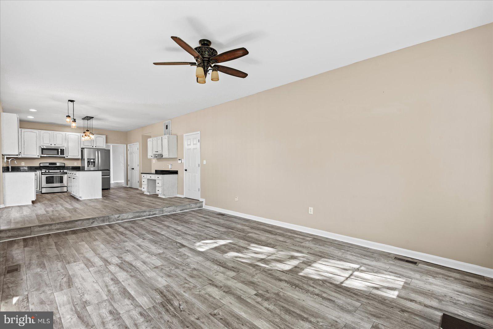 SALEM FIELDS - Residential