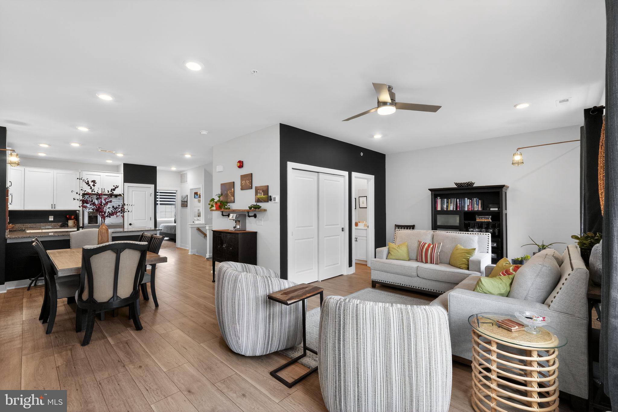 WATERSIDE - Residential