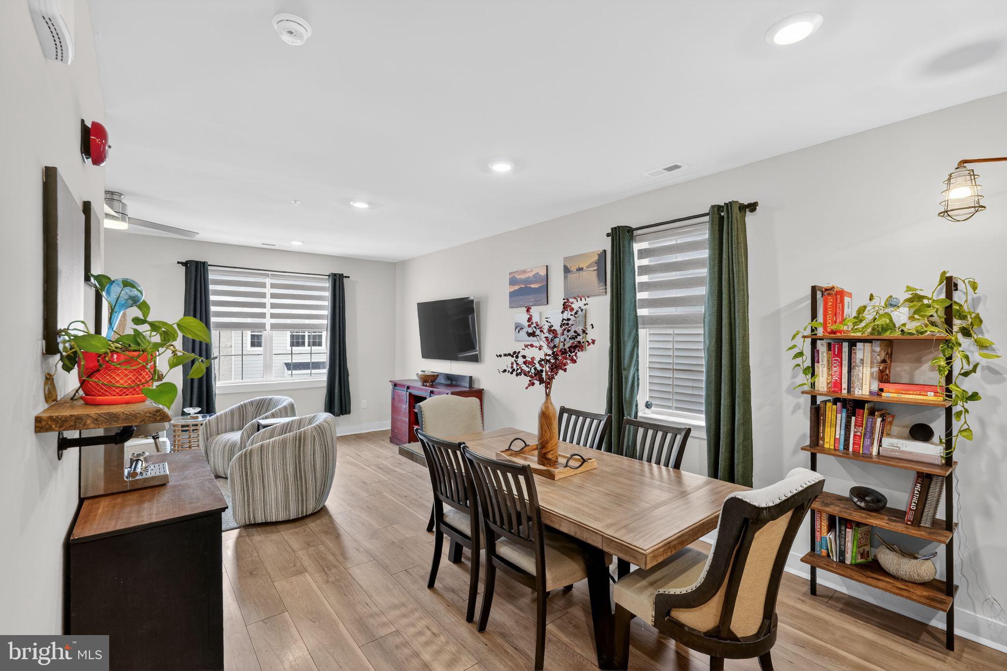 WATERSIDE - Residential