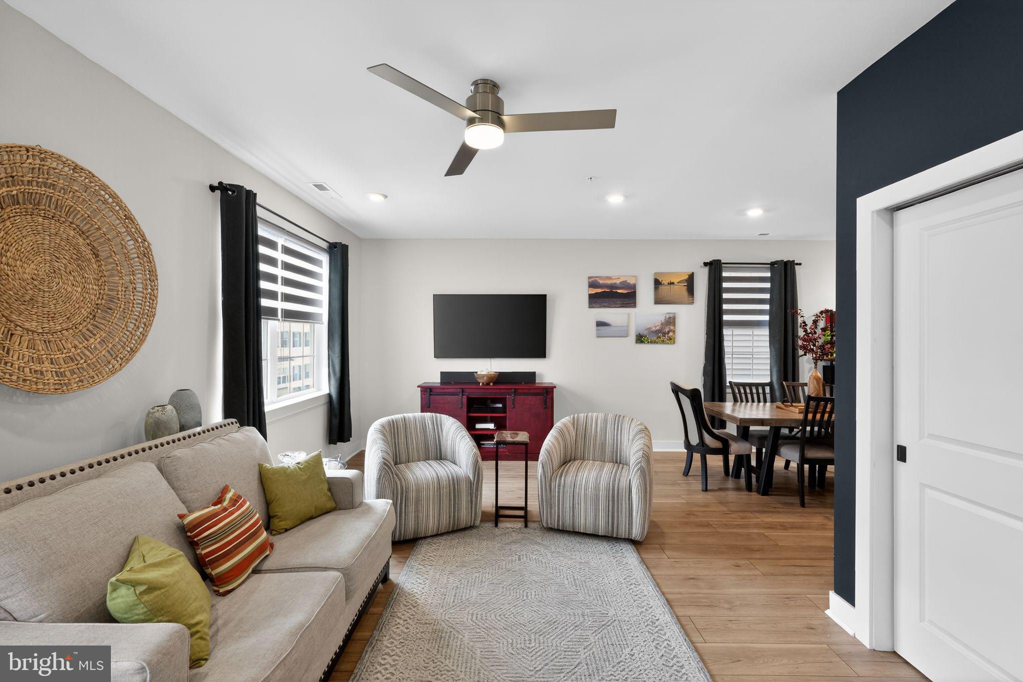 WATERSIDE - Residential