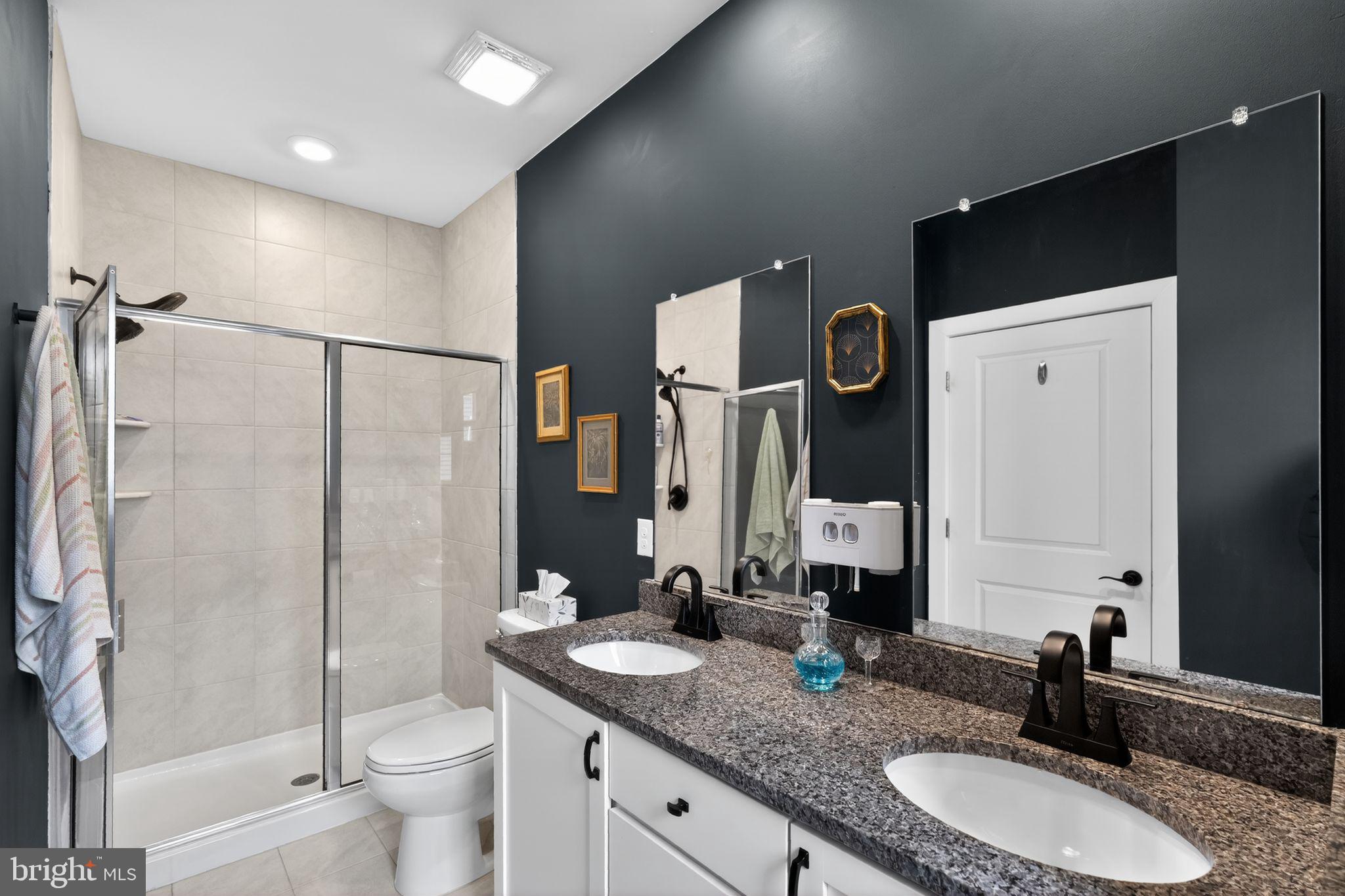 WATERSIDE - Residential