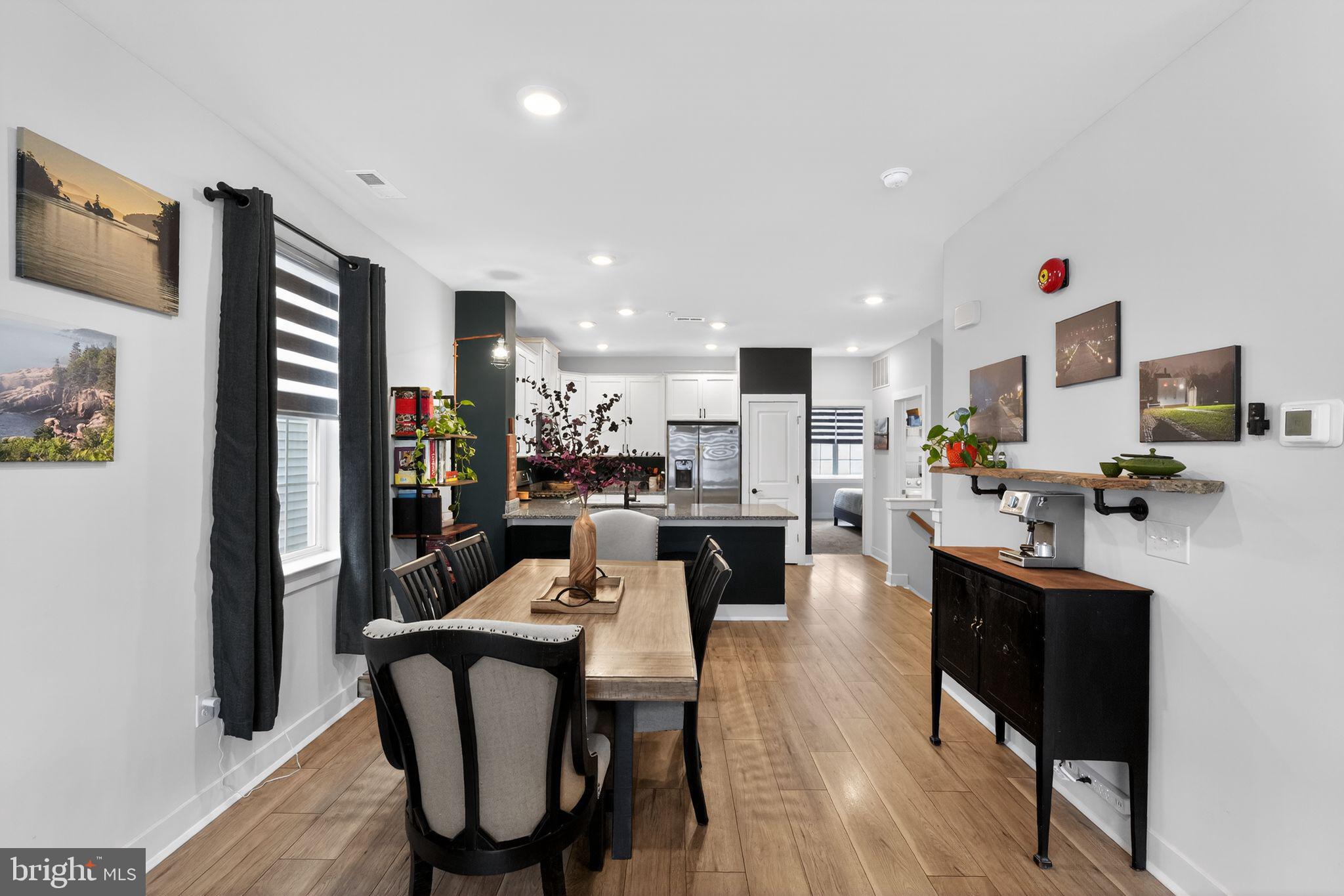 WATERSIDE - Residential