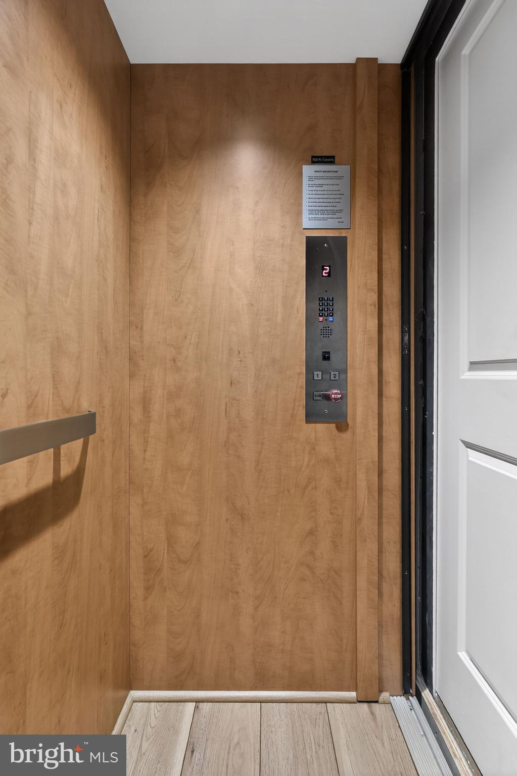 WATERSIDE - Residential