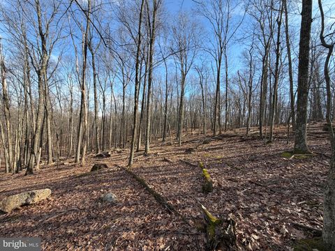 330 WHITEFACE CIRCLE ZION GROVE PA 17985