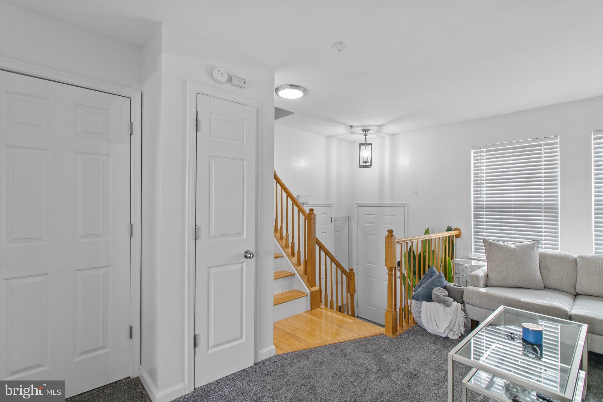 COLONY SQUARE - Residential