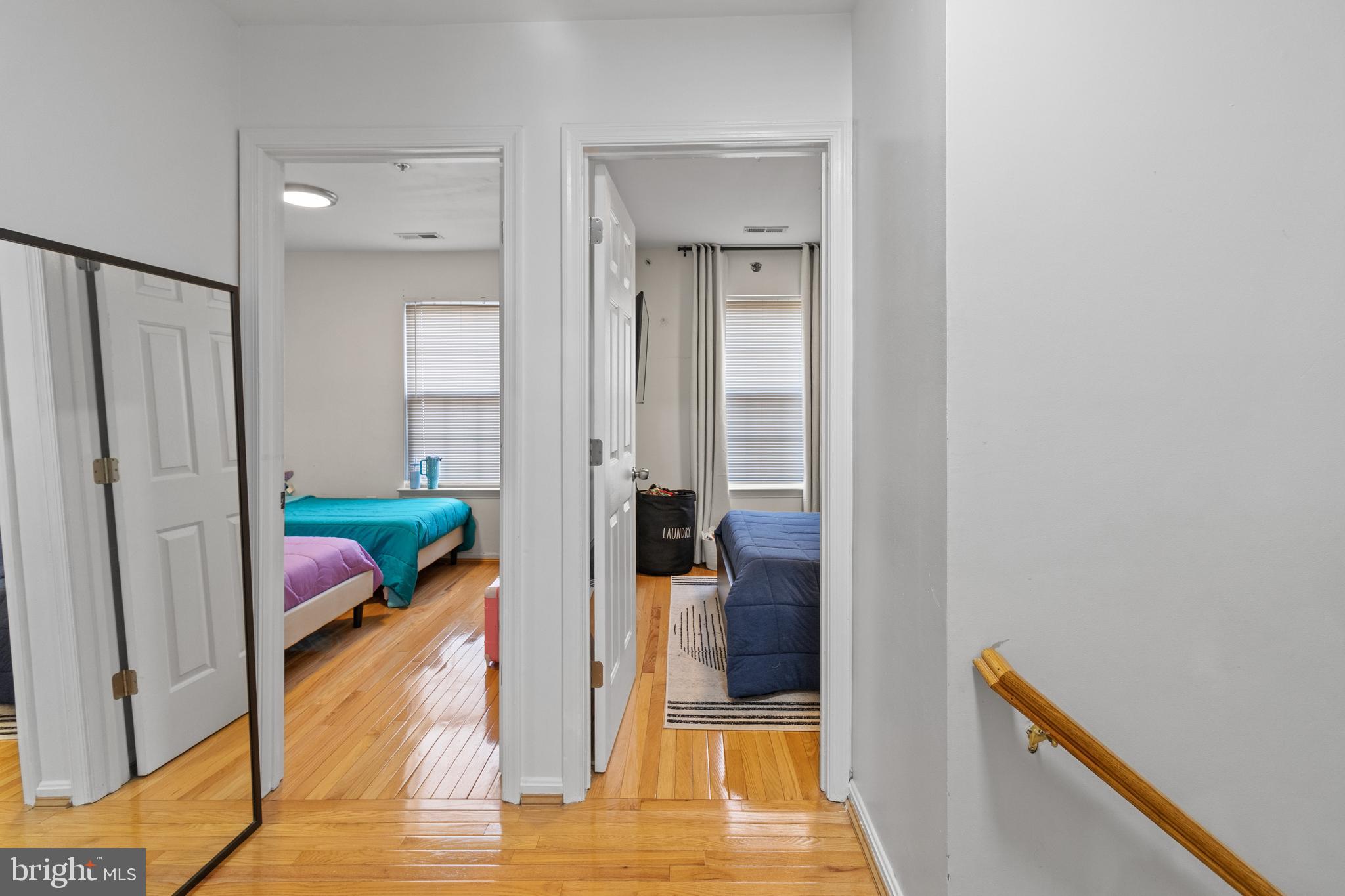 COLONY SQUARE - Residential