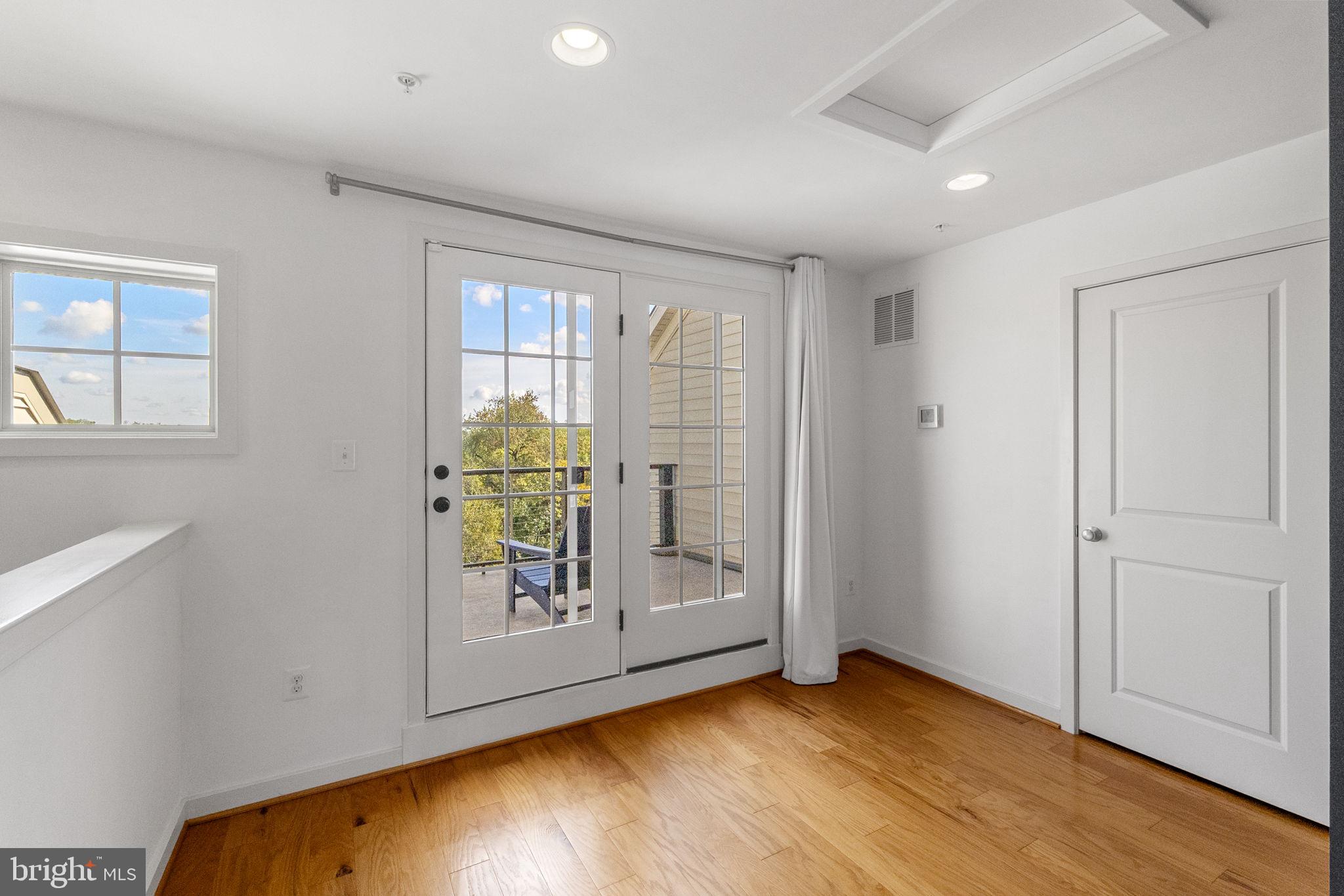 CABIN BRANCH - Residential