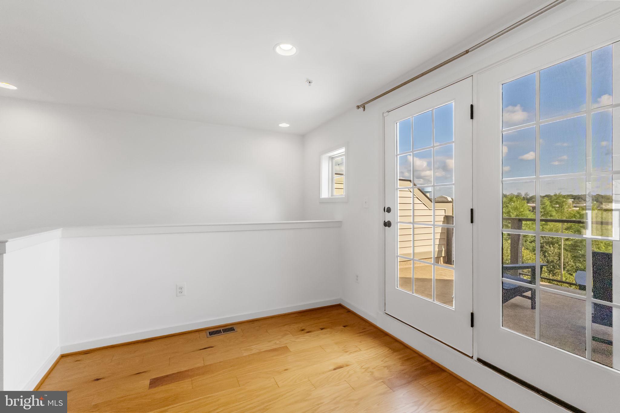 CABIN BRANCH - Residential