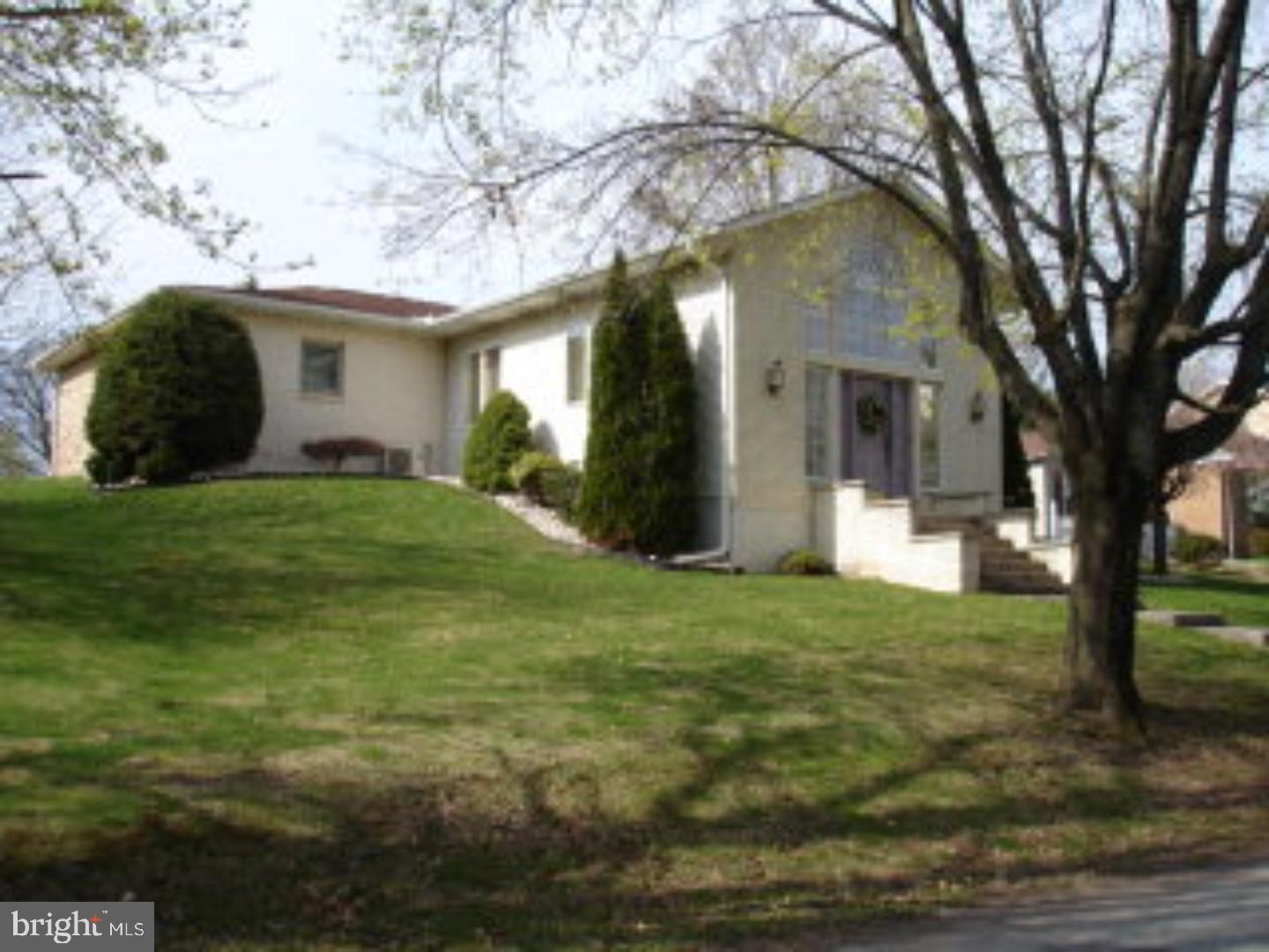 Meticulous Hometown ranch home with cathedral ceiling, fireplace, ductless air, 3 BR, 2 full baths, and attached 1 car garage. Mailing Address Continued: Tamaqua Color: white Amp: 200