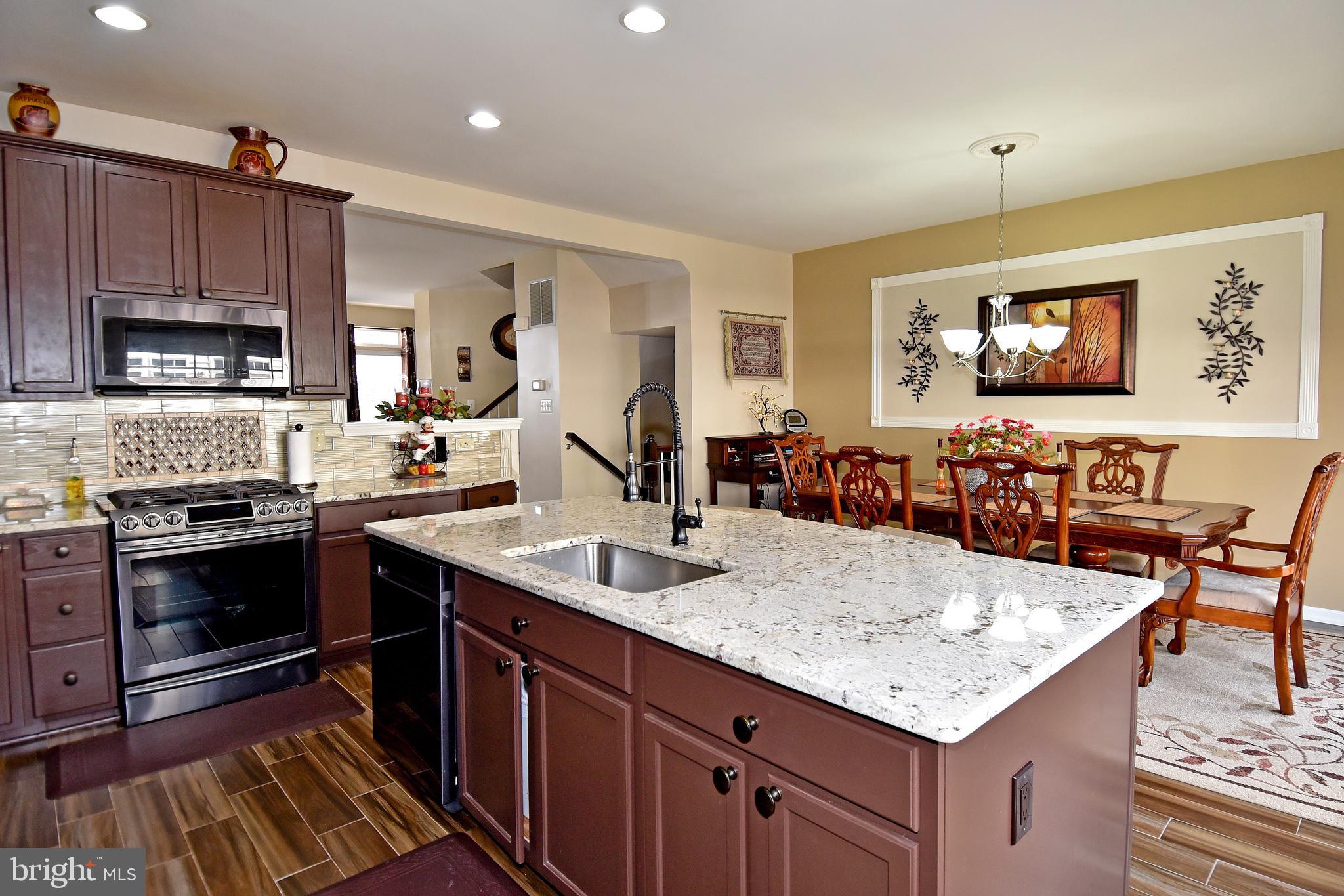 POTOMAC CLUB - Residential