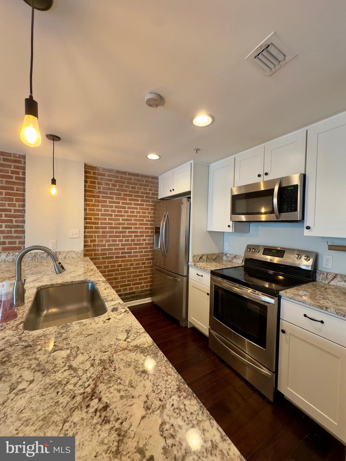 FELLS POINT HISTORIC DISTRICT - Residential Lease