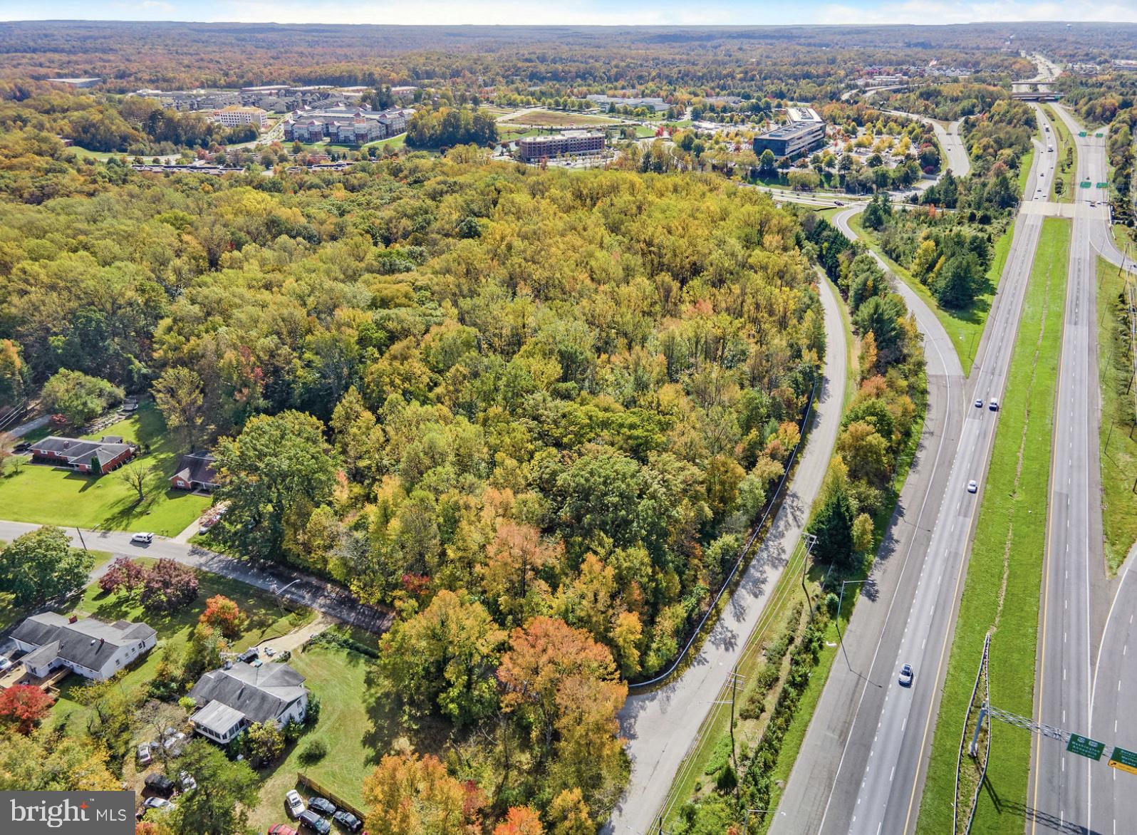 SHERWOOD MANOR - Land