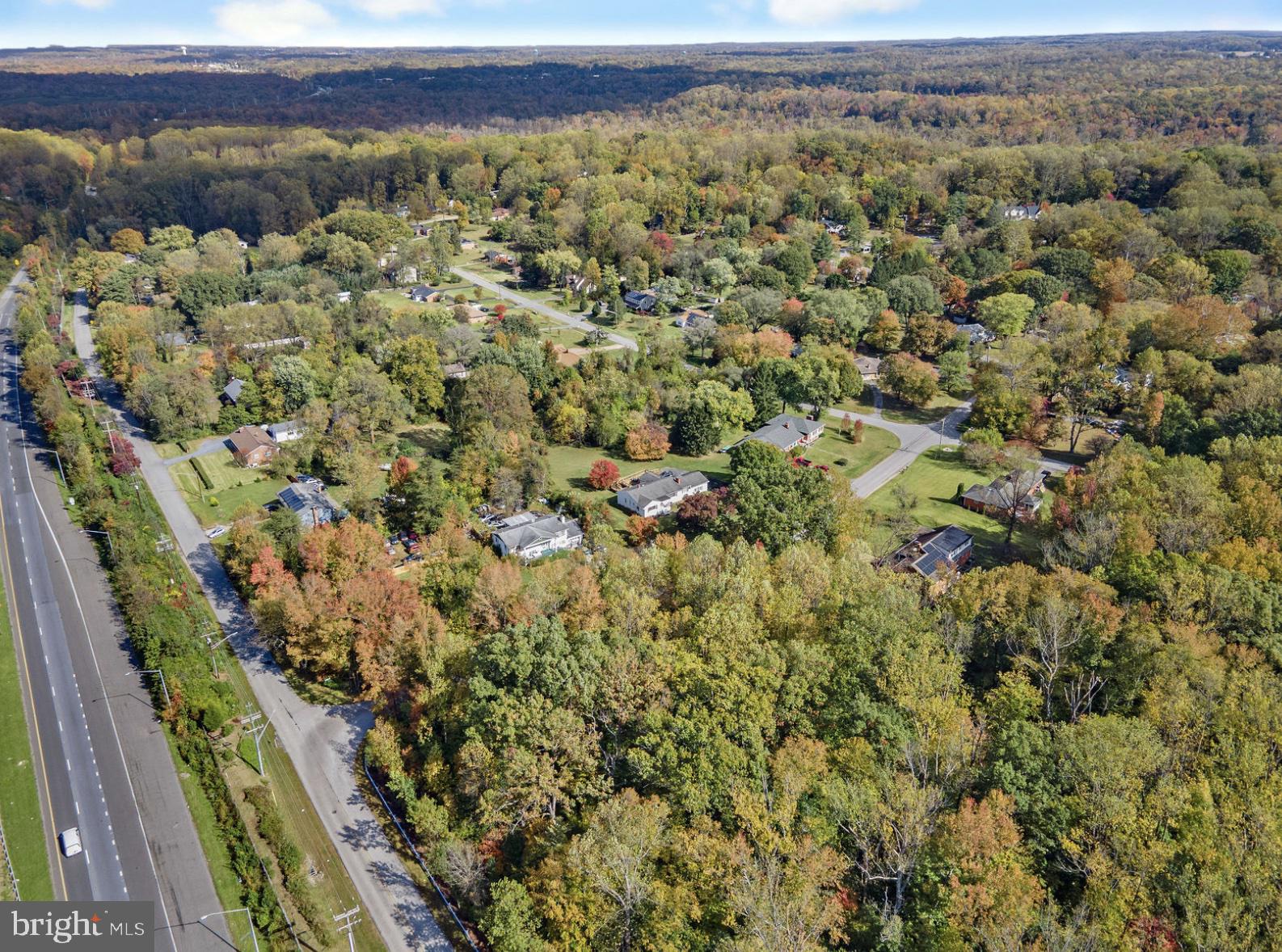 SHERWOOD MANOR - Land