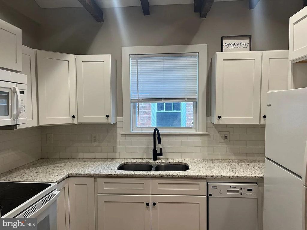 Photo of 18 W Liberty Street, LANCASTER, PA 17603 (MLS # PALA2085664)